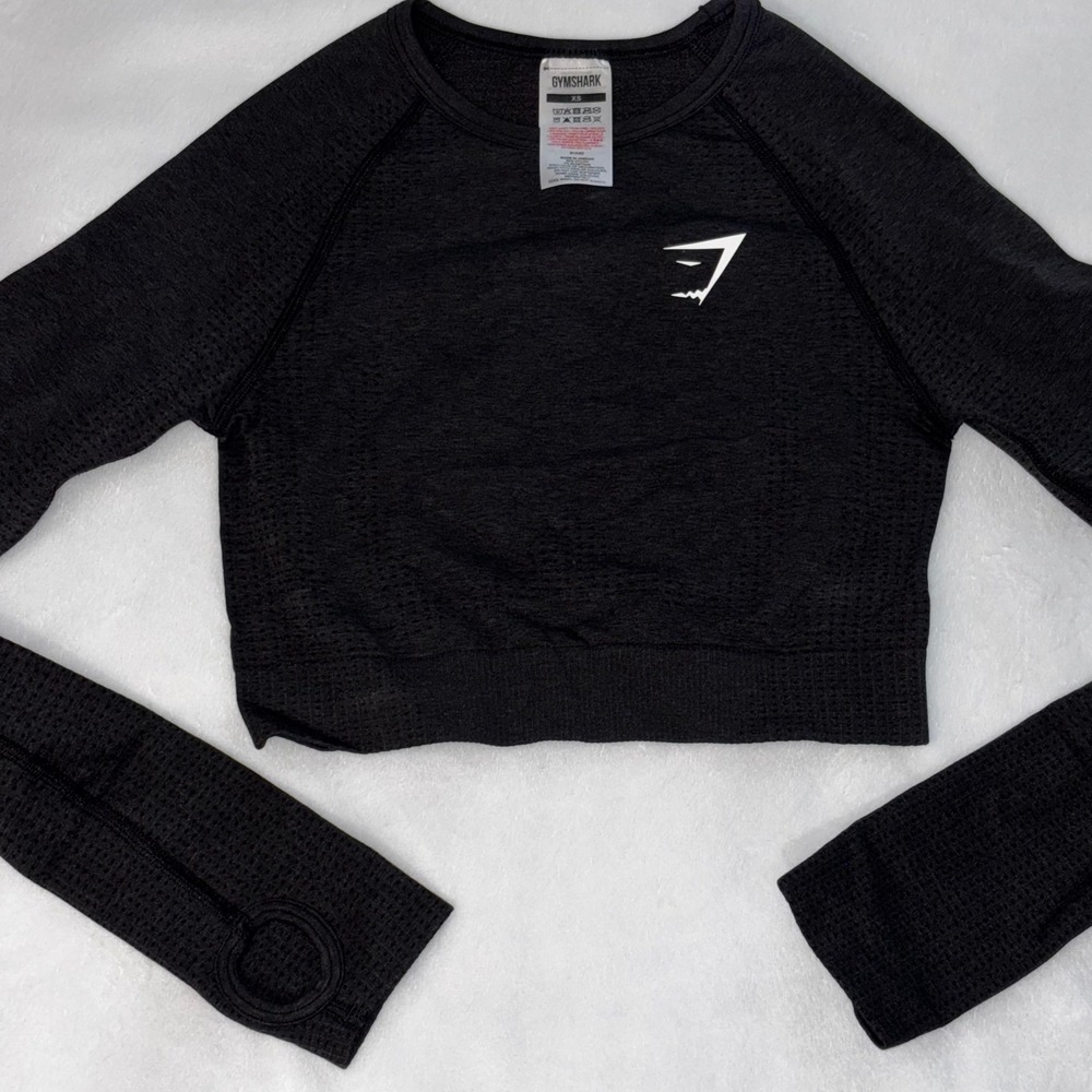 Gymshark XS Black Long Sleeve Crop‎ Top Seamless Workout Gym Activewear